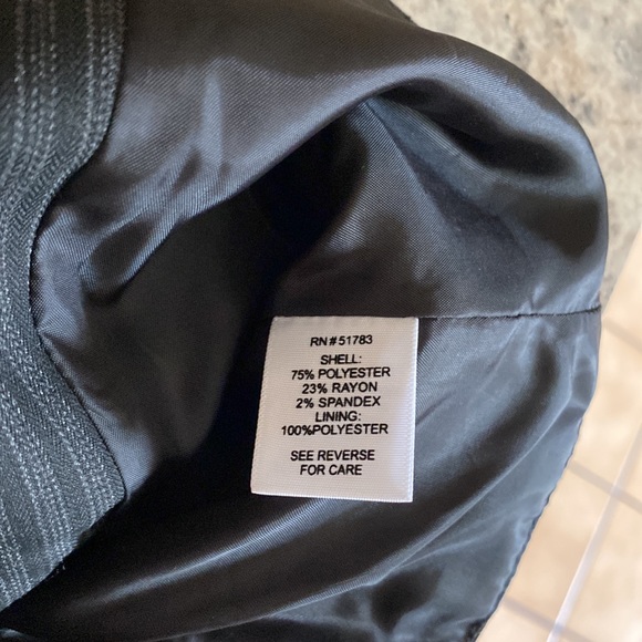 🖤BRAND NEW NO TAGS 🏷 MAURICES LOW CUT FLATTERING FORMAL VEST - Picture 8 of 11